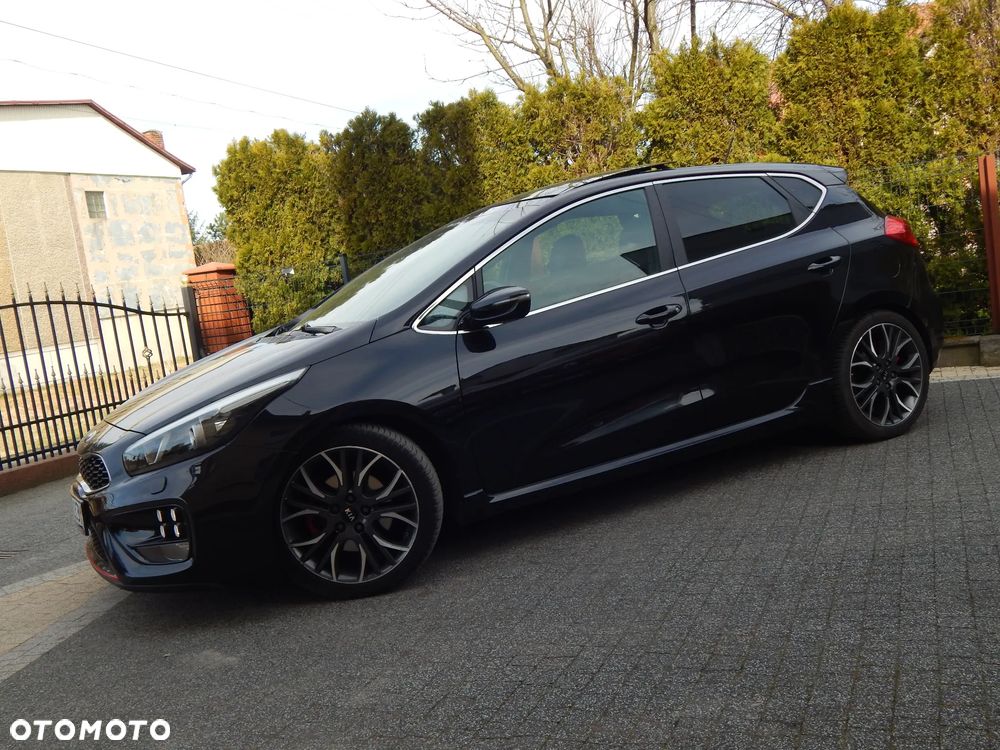 Kia Ceed 1.6 T-GDI GT-Challenge - 3