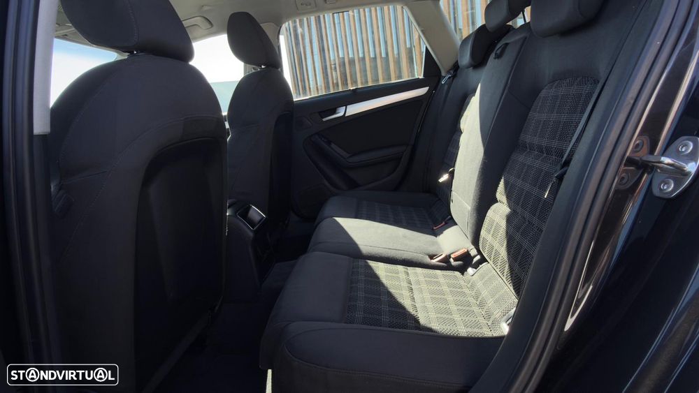Audi A4 Avant 2.0 TDI Sport PRT - 8