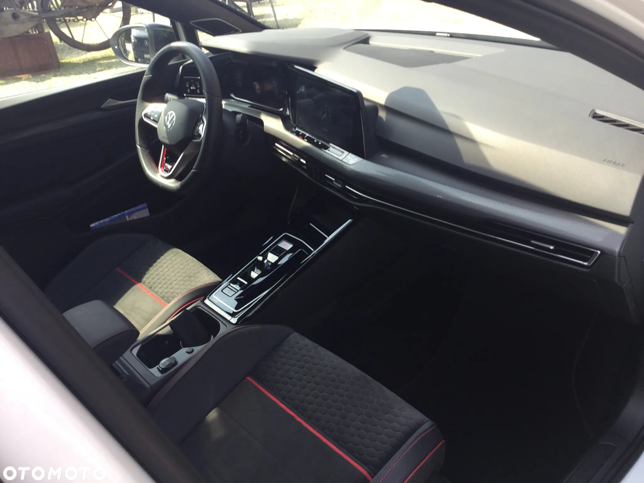 Volkswagen Golf VIII 2.0 TSI GTI Clubsport DSG - 32