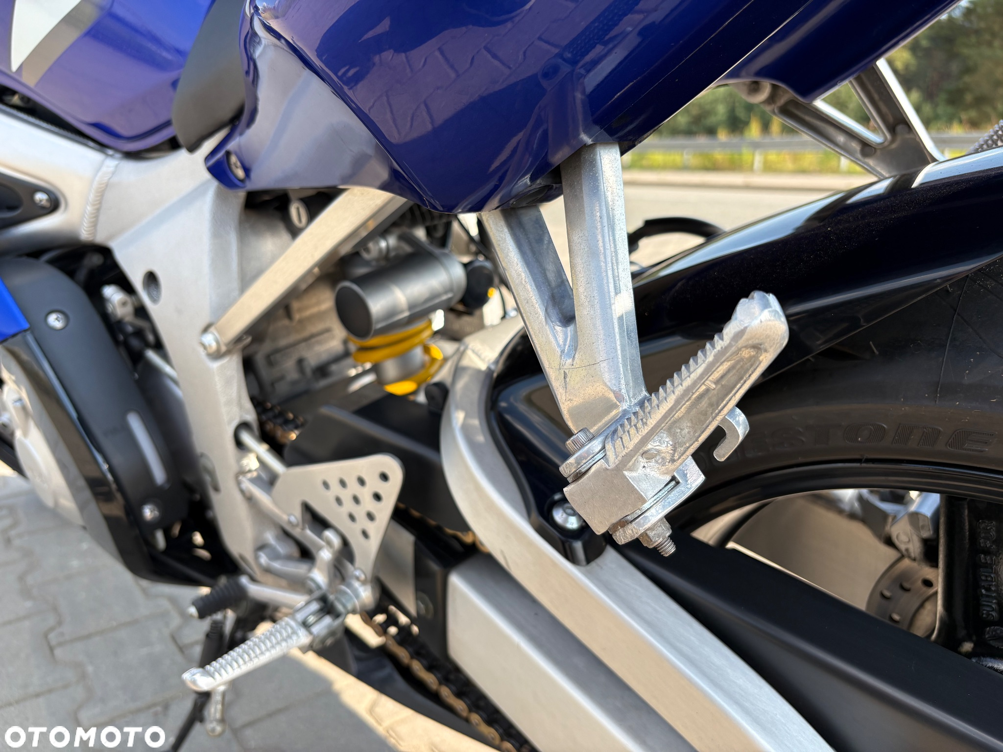 Yamaha YZF - 11
