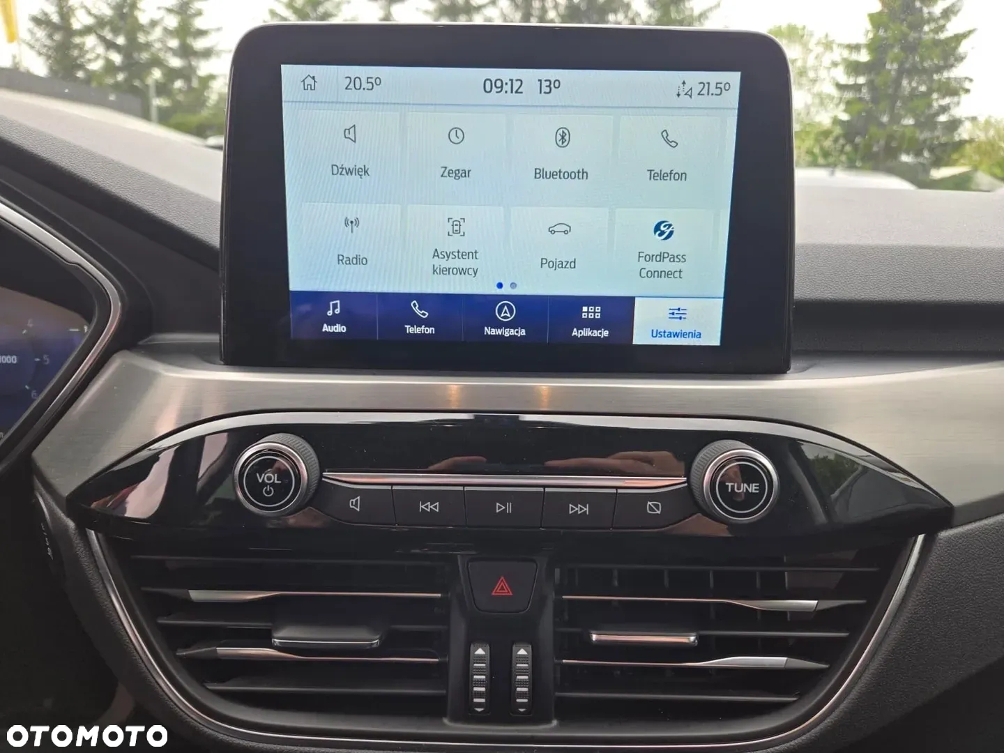 Ford Kuga 2.0 EcoBlue 4x4 TITANIUM - 25
