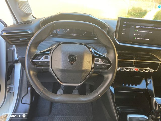 Peugeot 208 1.2 PureTech Allure Pack - 14