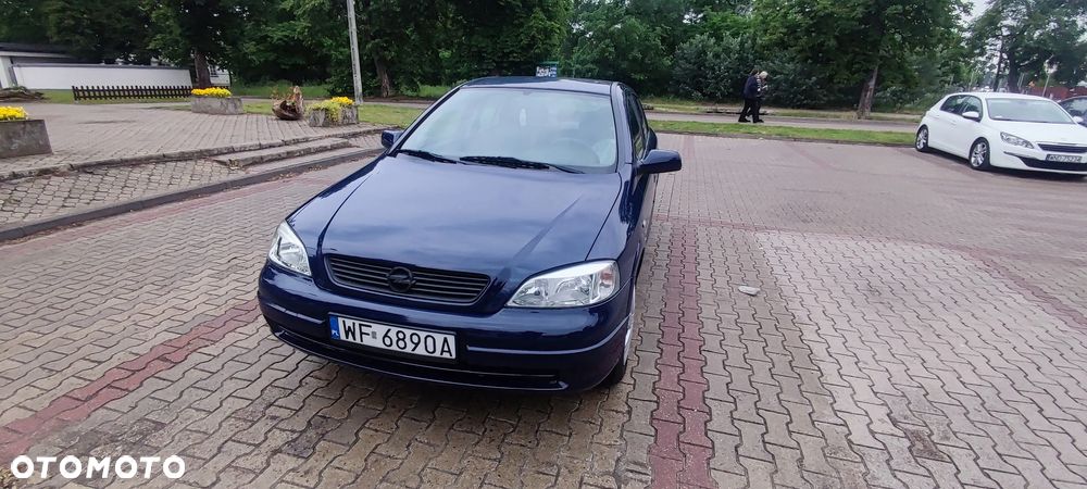 Opel Astra 1.4 Essentia - 12