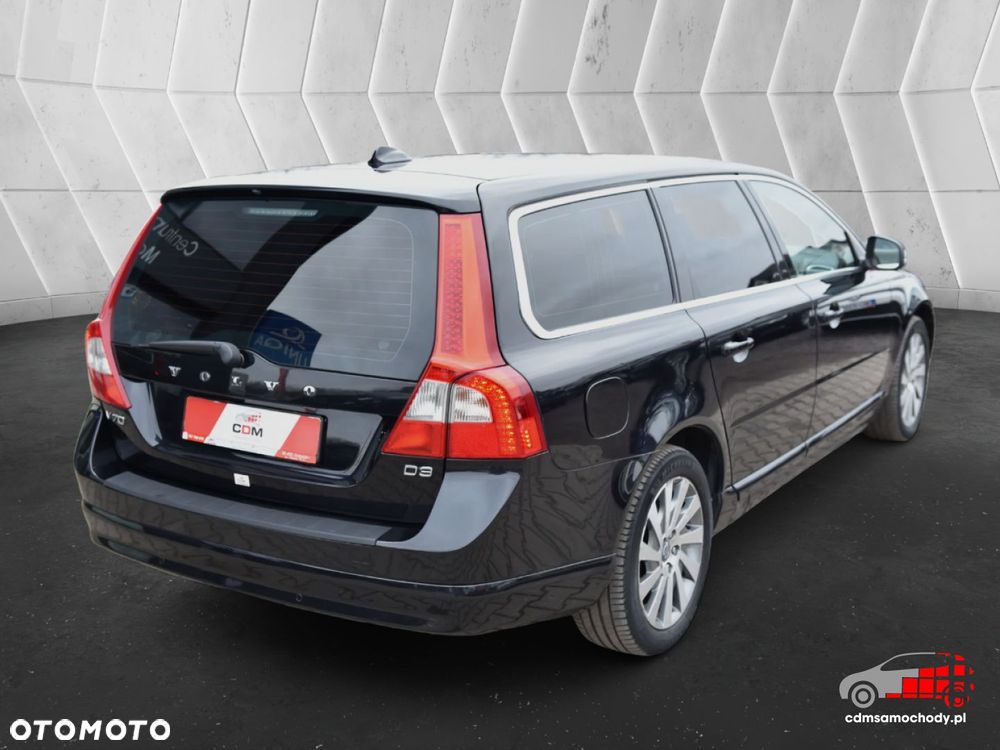 Volvo V70 D3 Momentum - 10