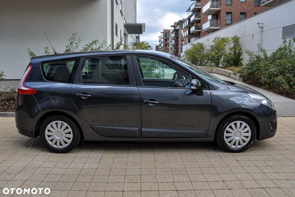 Renault Scenic - 5