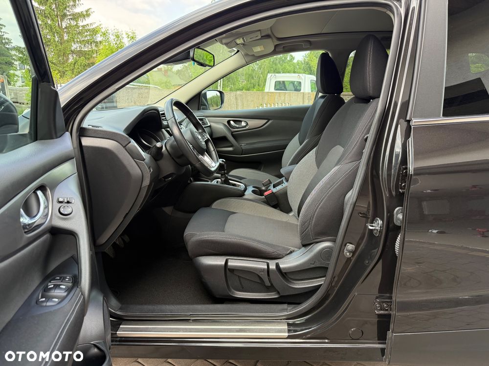 Nissan Qashqai 1.6 DIG-T N-Connecta - 12