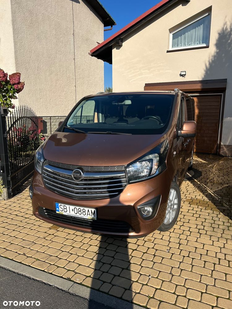 Opel Vivaro - 1