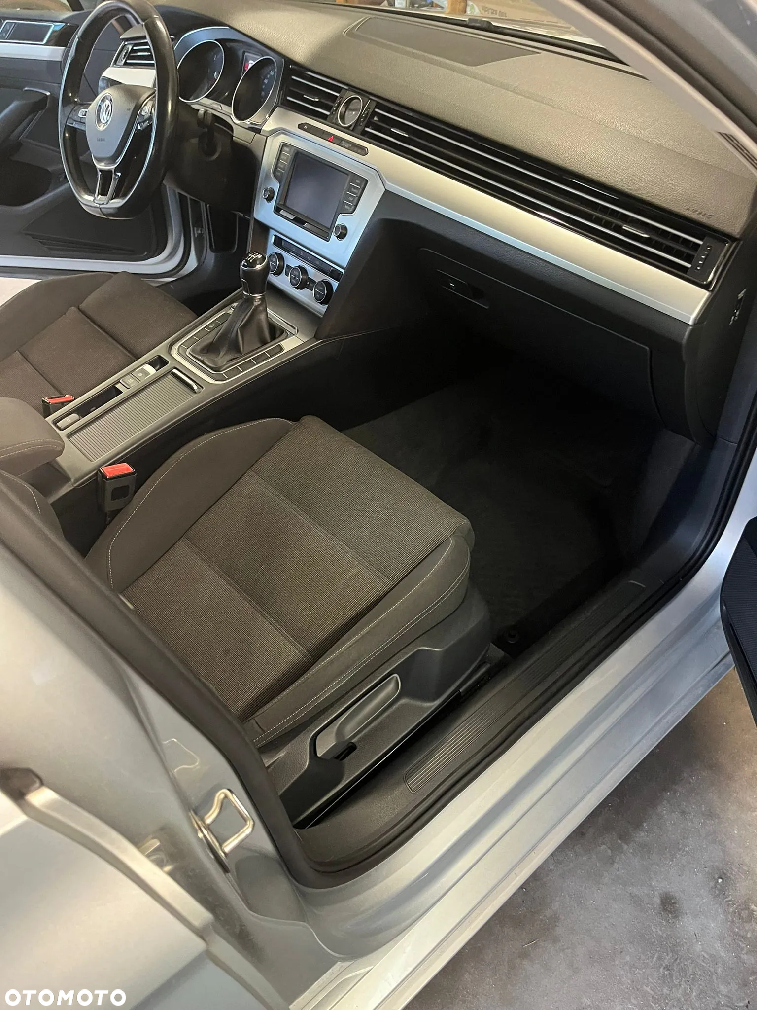Volkswagen Passat 2.0 TDI BMT Comfortline - 6