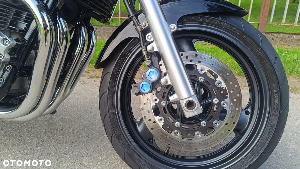 Yamaha XJR - 6