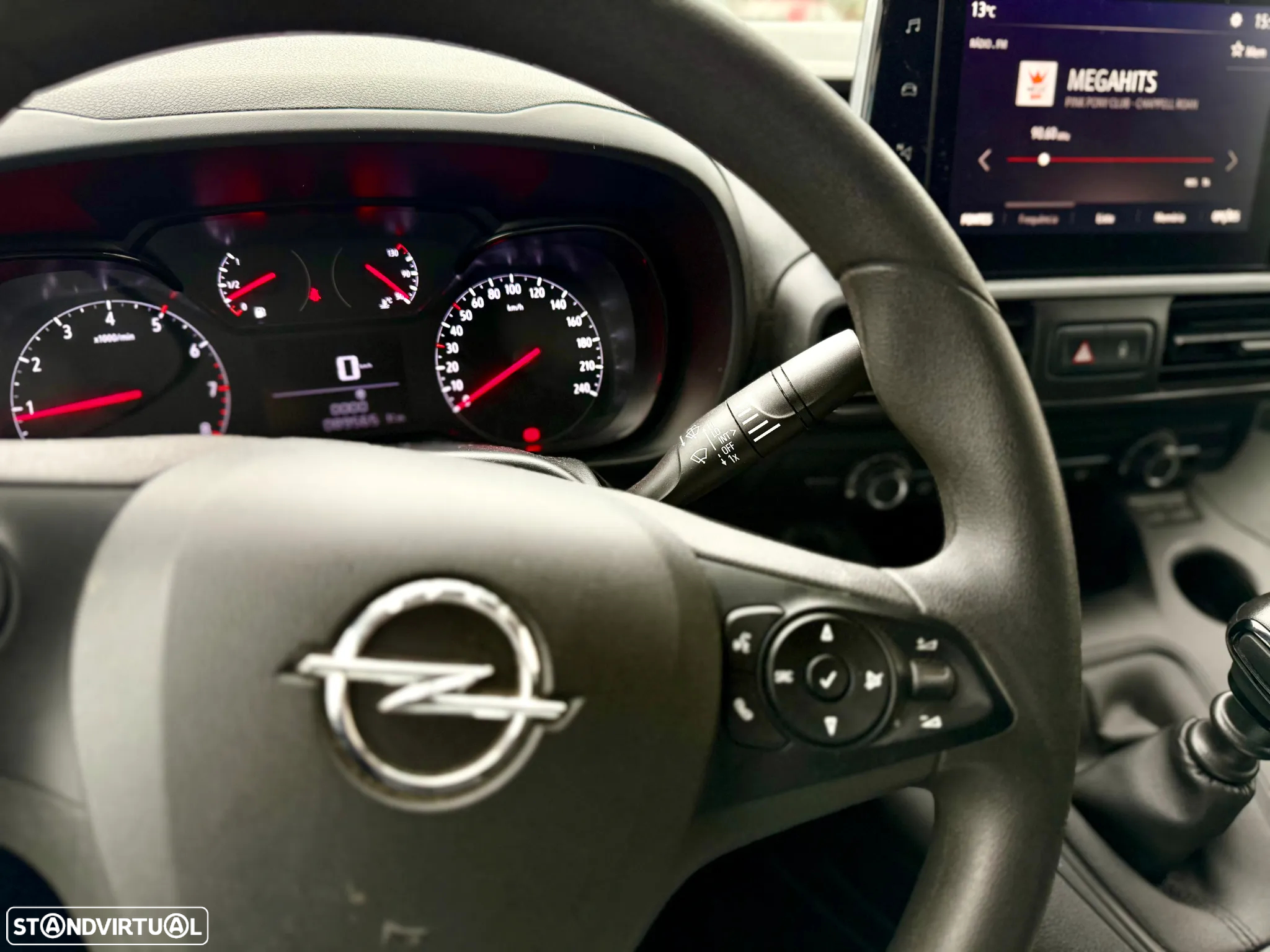Opel Combo 1.5 D L1 Confort 102Cv | CARPLAY | IVA DEDUTÍVEL - 18