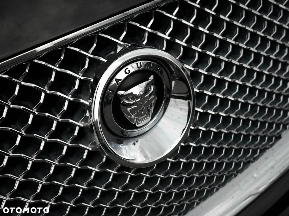 Jaguar XF - 7