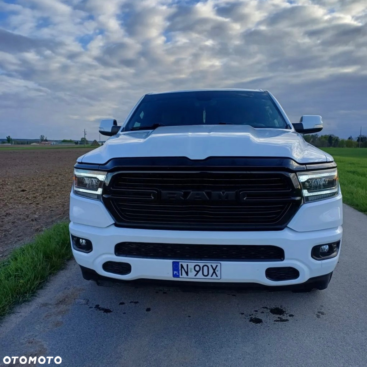 Dodge RAM 1500 5.7 4x4 - 3