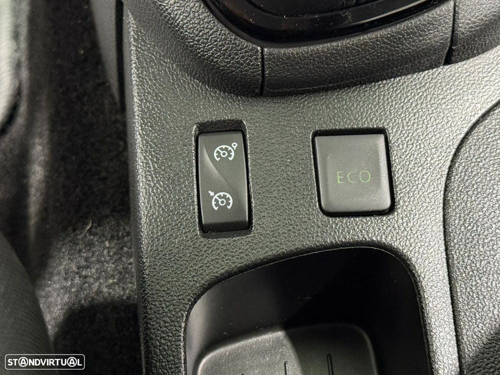 Renault Clio Sport Tourer 0.9 TCE Limited - 32