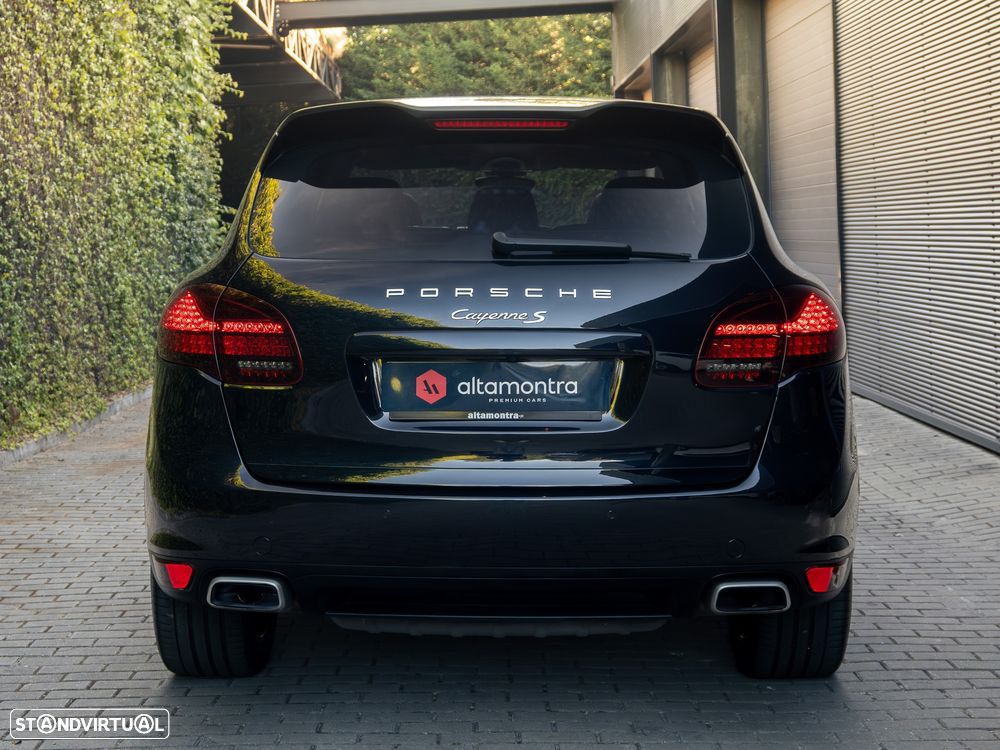 Porsche Cayenne S - 11