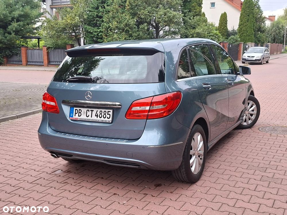 Mercedes-Benz Klasa B 180 Style - 15