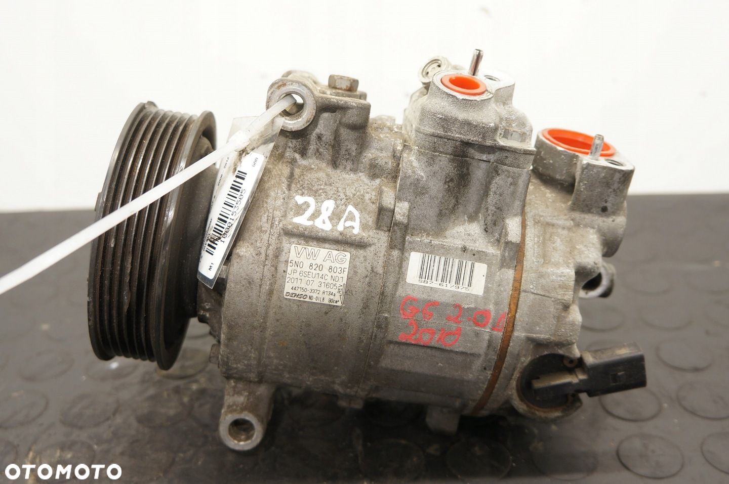 SPRĘŻARKA KLIMATYZACJI VW GOLF VI A3 LEON 1,6 1.9 2.0TDI 5N0820803F - 1