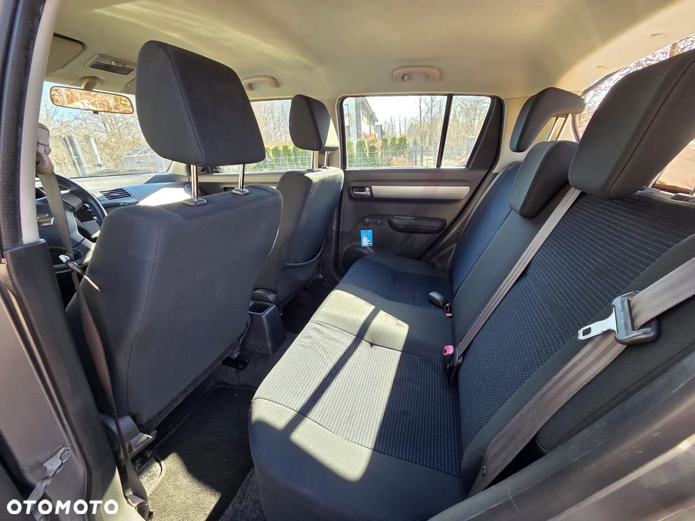 Suzuki Swift 1.3 Club - 8