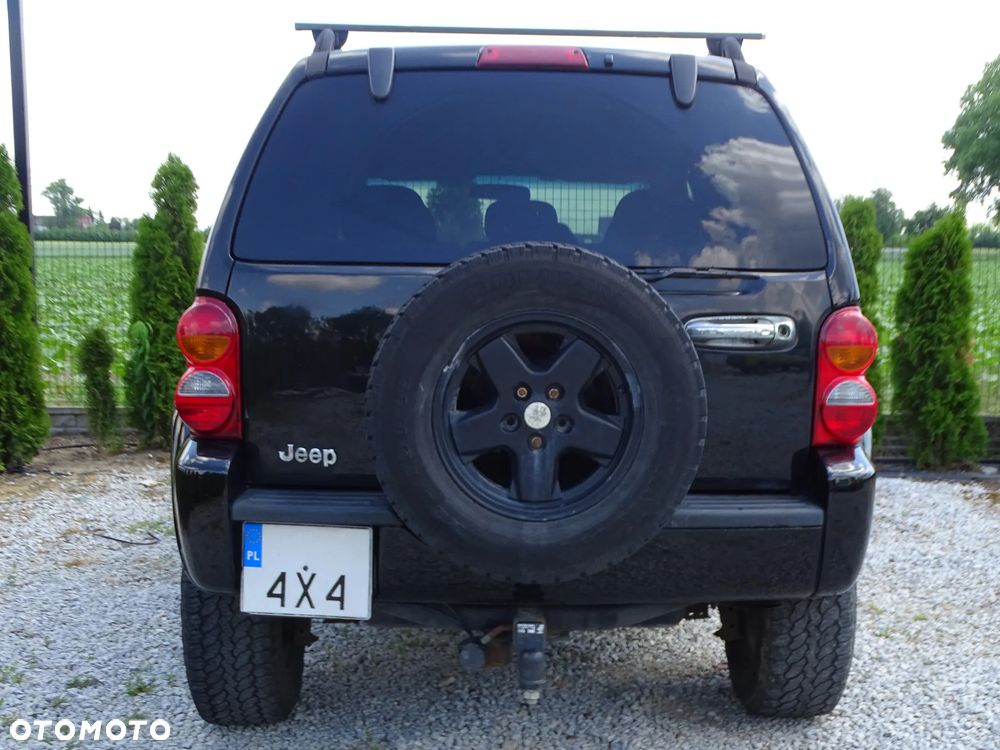 Jeep Liberty - 22