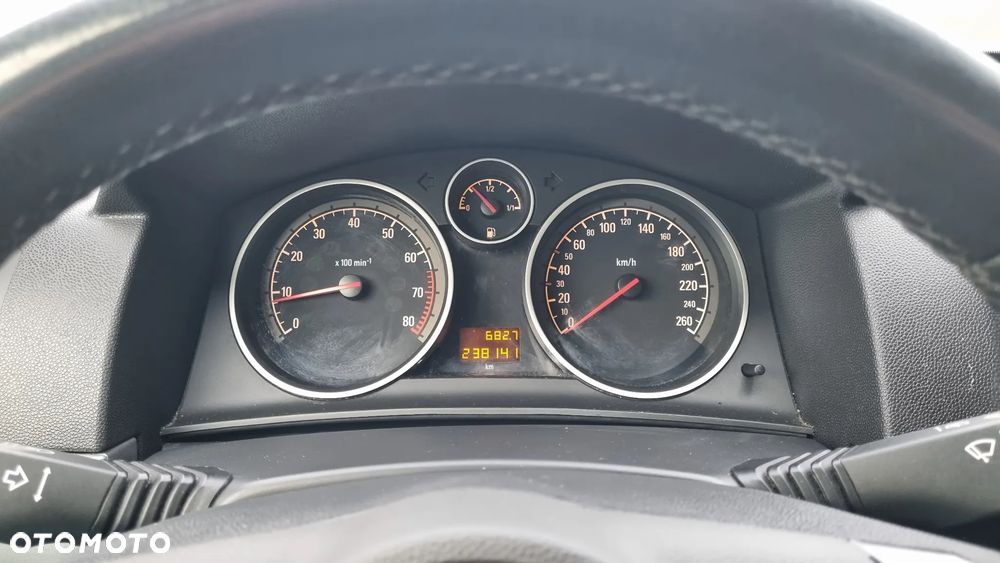 Opel Astra 1.6 Sport - 11