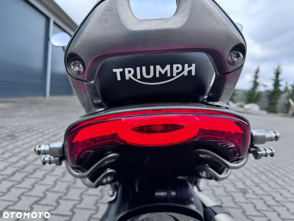 Triumph Rocket - 13