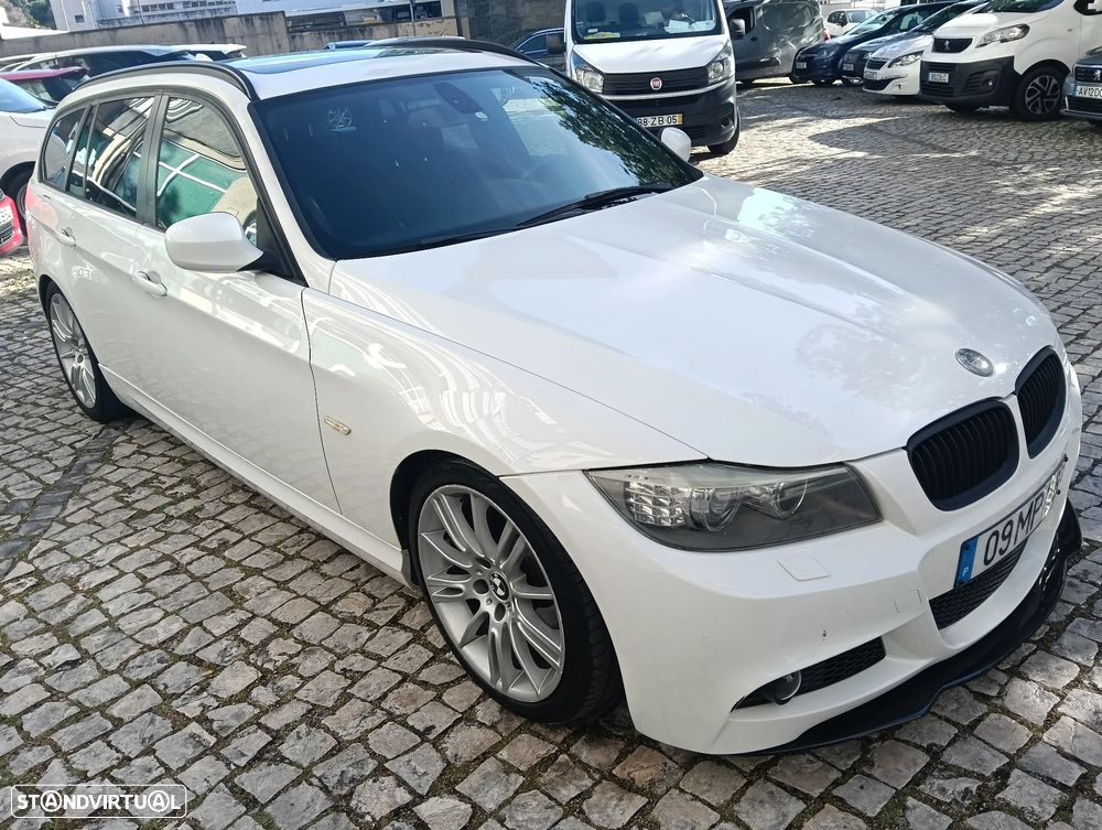 BMW 320 d Pack M - 13