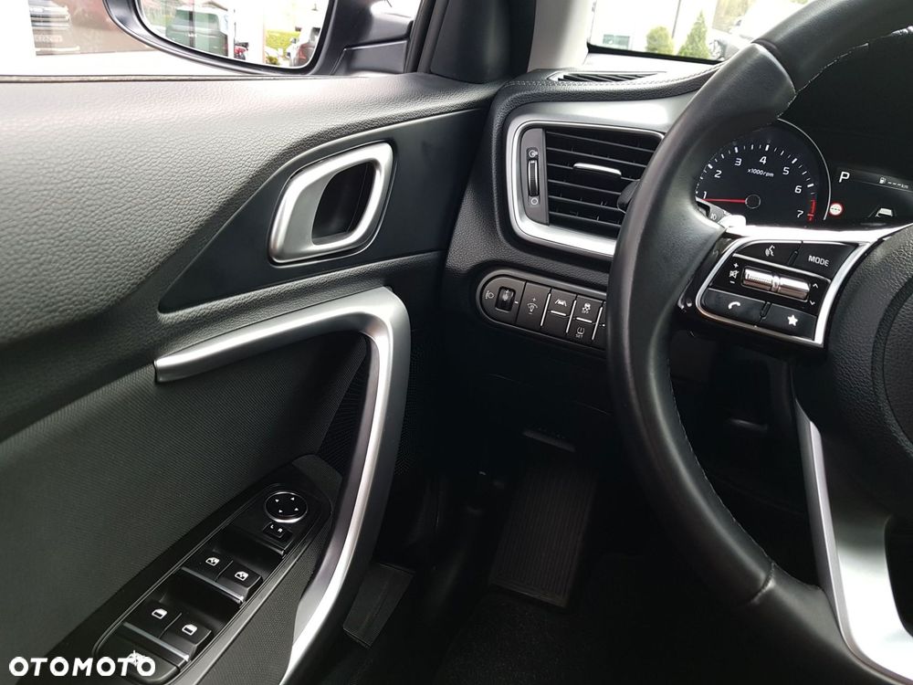 Kia Ceed - 20