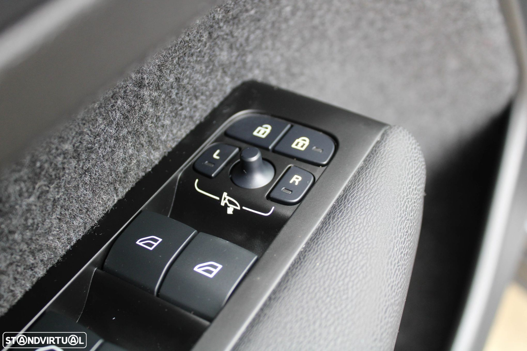 Volvo XC 40 1.5 T4 PHEV Inscription Expression - 31