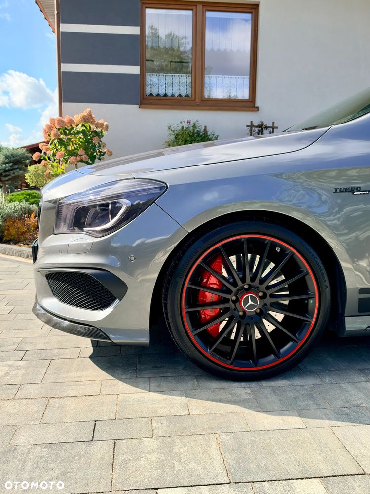 Mercedes-Benz CLA 45 AMG 4-Matic - 6