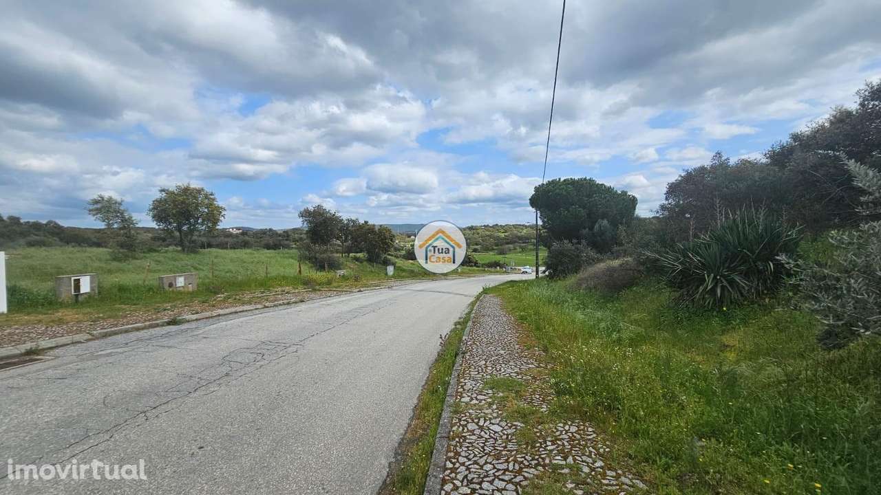 Terreno Urbano com 956m2  localizado na Aldeia do Freixo, concelho de - Grande imagem: 2/15