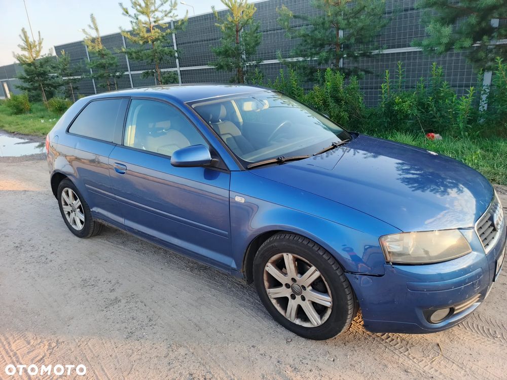 Audi A3 1.6 Ambiente - 2