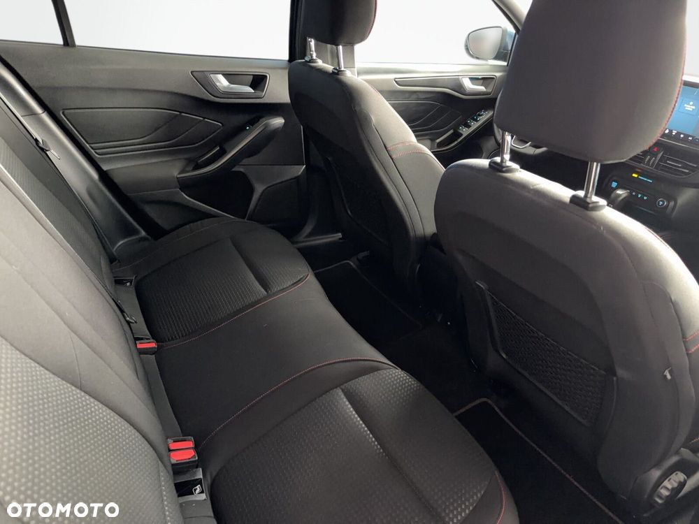 Ford Focus - 10