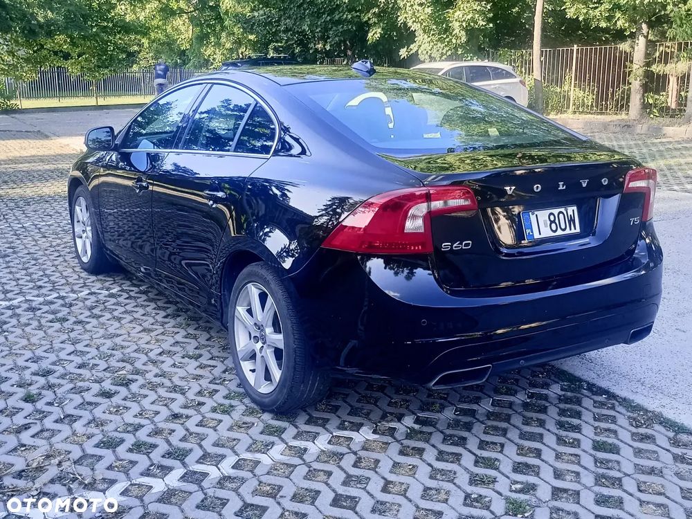 Volvo S60 T5 Geartronic Kinetic - 4