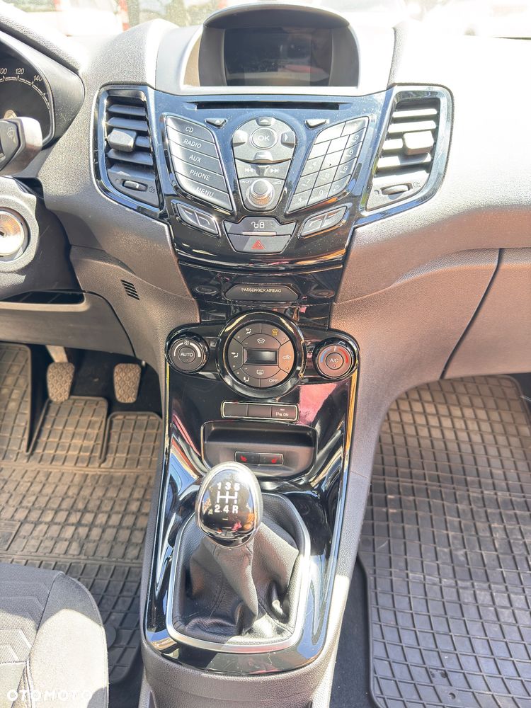 Ford Fiesta 1.25 Titanium EU5 - 14