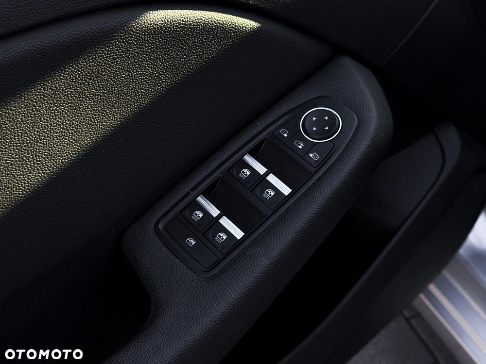 Renault Clio TCe 100 BUSINESS EDITION - 15