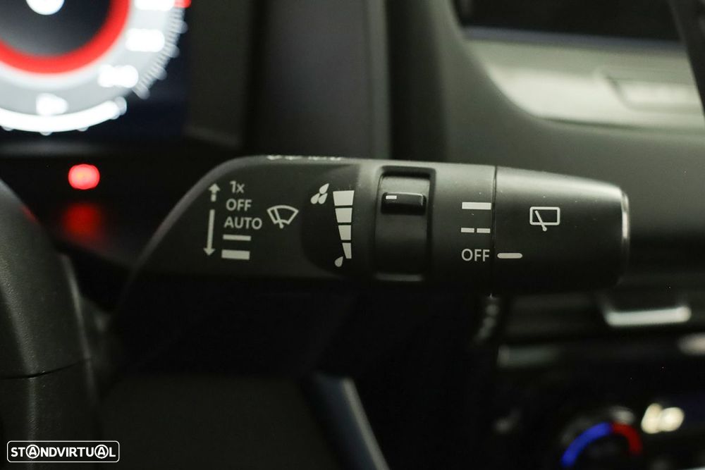Nissan Qashqai 1.3 DIG-T N-Connecta LED Xtronic - 18
