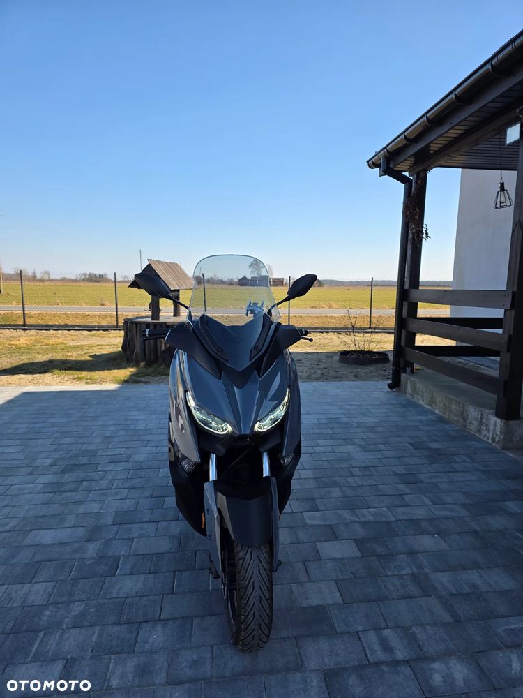 Yamaha X-max - 1