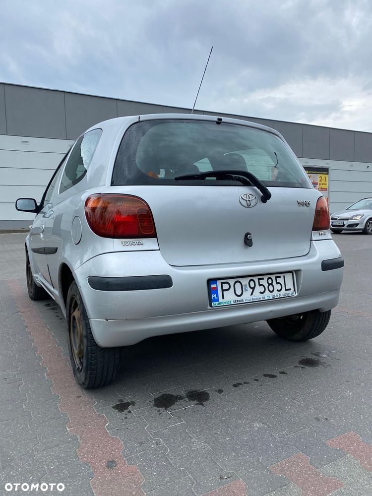 Toyota Yaris 1.3 Blue - 4