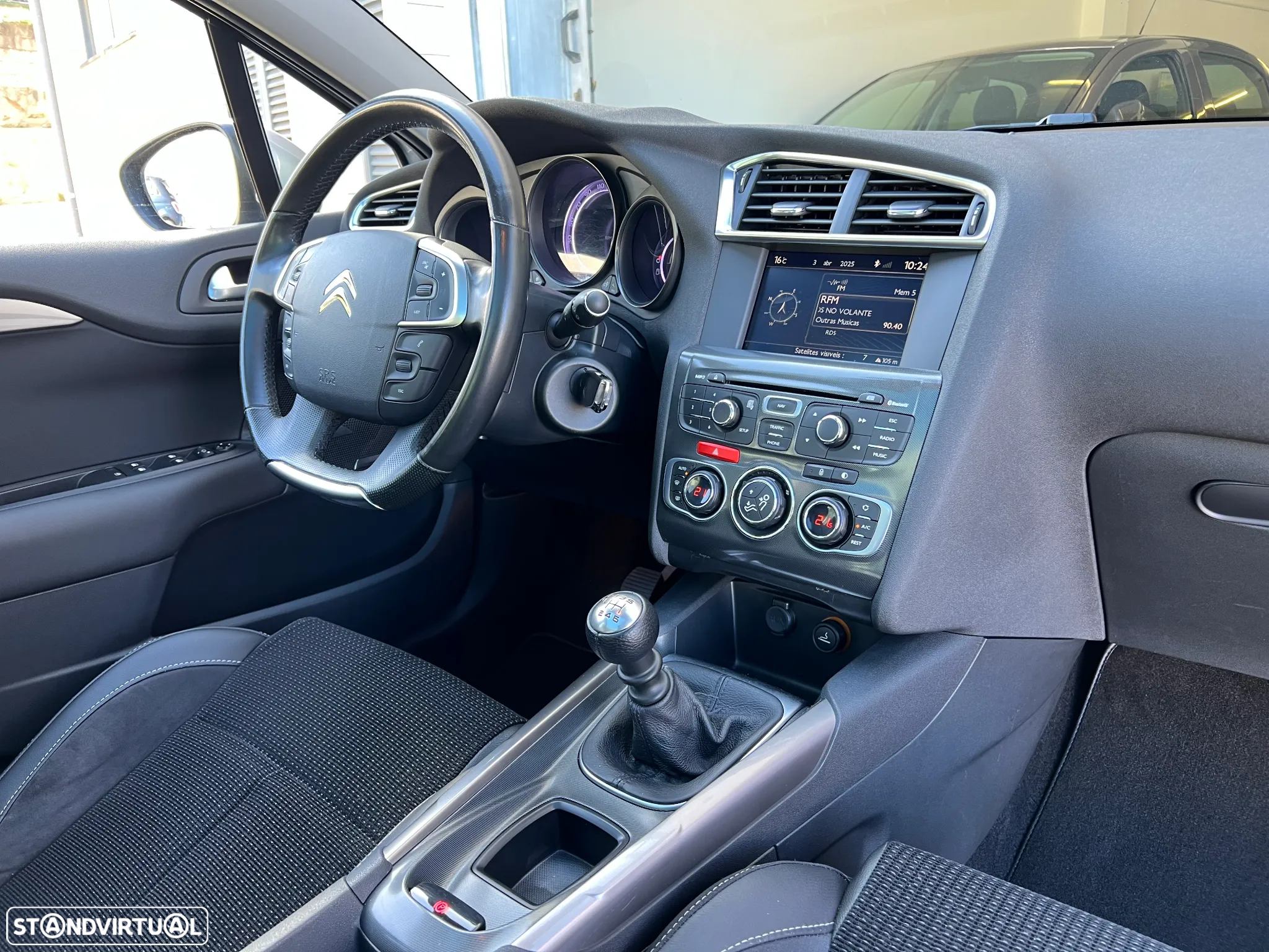 Citroën C4 1.6 HDi Exclusive - 19