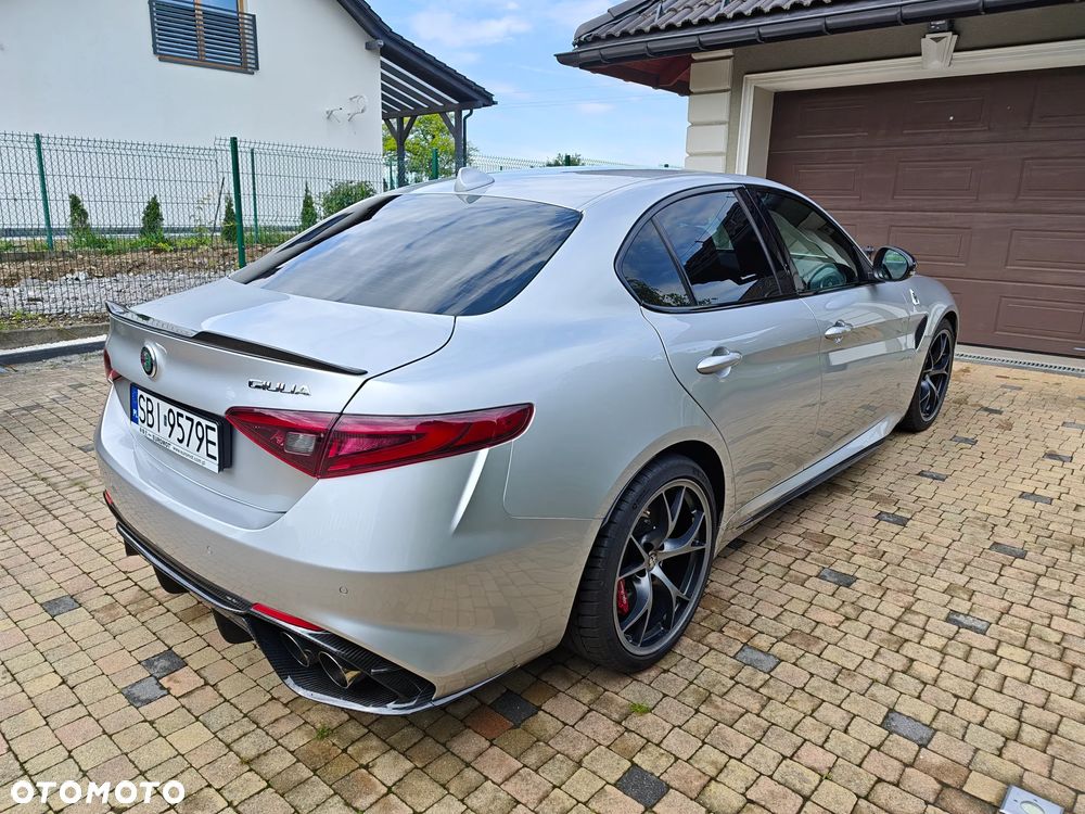 Alfa Romeo Giulia 2.9 V6 Bi-Turbo AT8 Quadrifoglio - 6