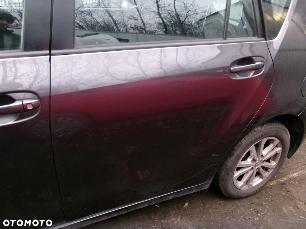 DRZWI L.T TOYOTA VERSO 09-18  1G3 - 1