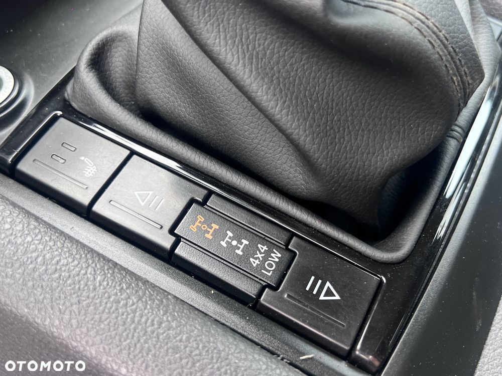 Volkswagen Amarok 2.0 BiTDI BMT Dark Label - 20