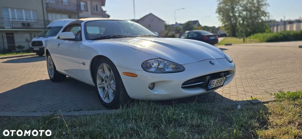 Jaguar XK8 4.0 - 28