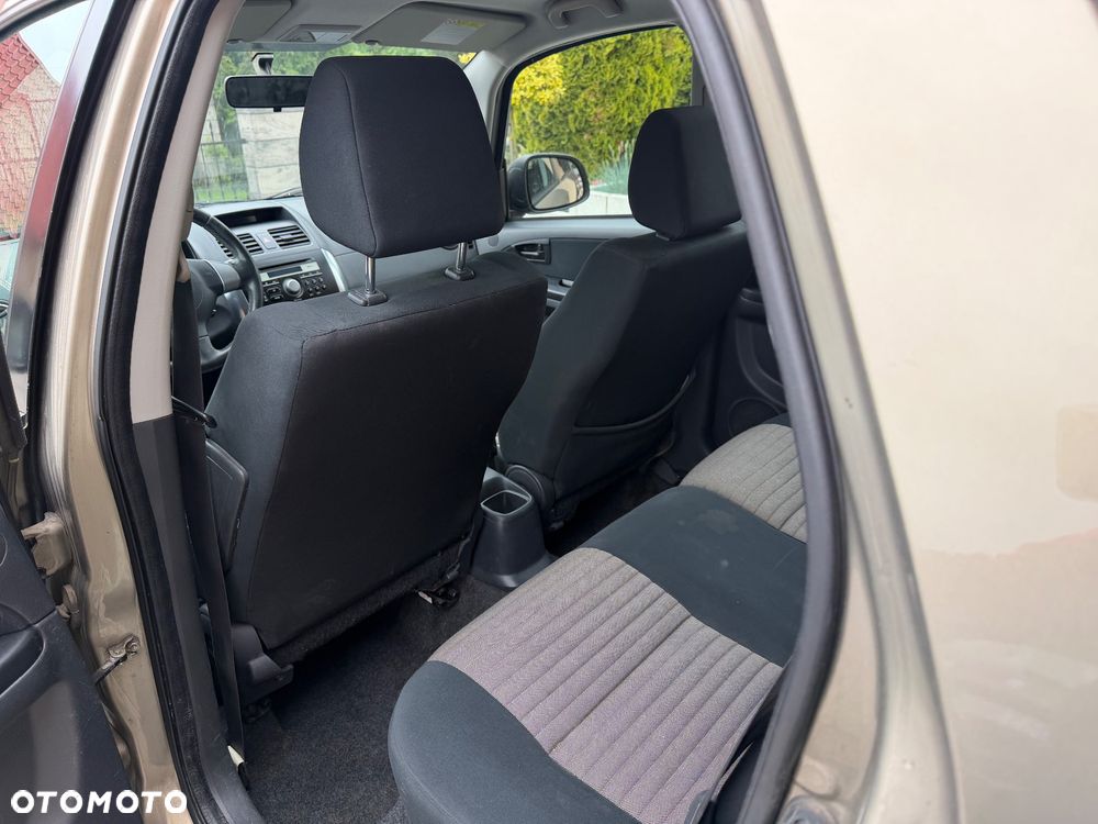 Fiat Sedici 1.6 16V 4x4 Luxury - 13