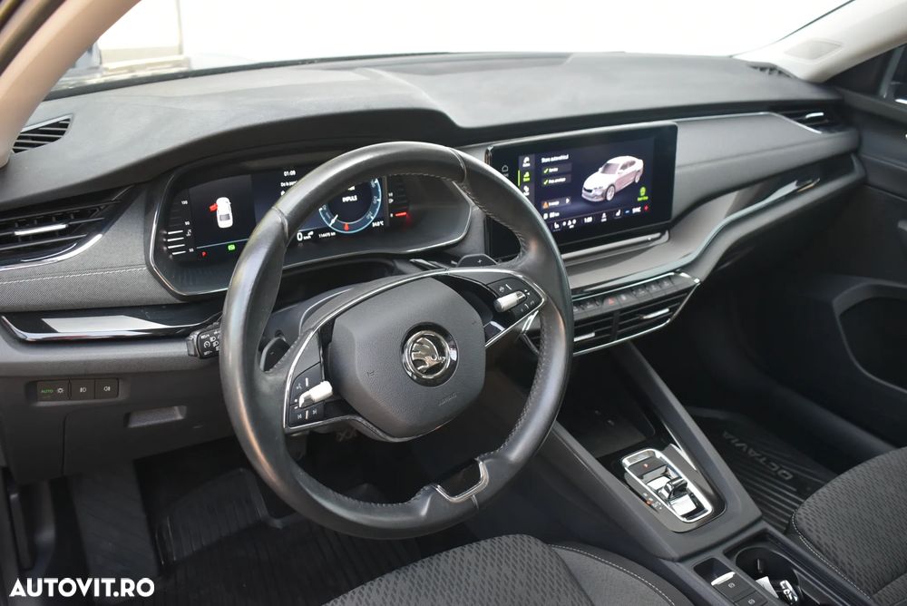 Skoda Octavia 2.0 TDI DSG Style - 7