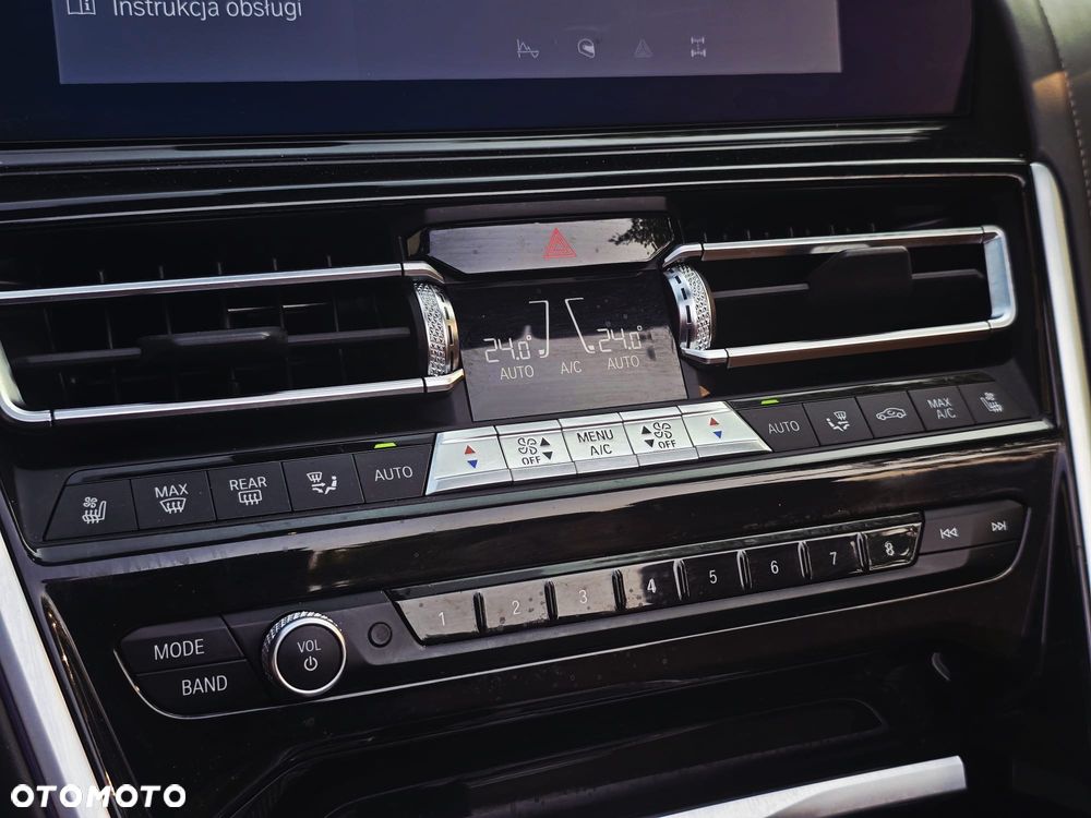 BMW Seria 8 M850i xDrive Cabrio - 13