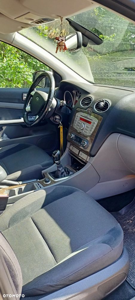 Ford Focus 1.8 FF Trend - 3