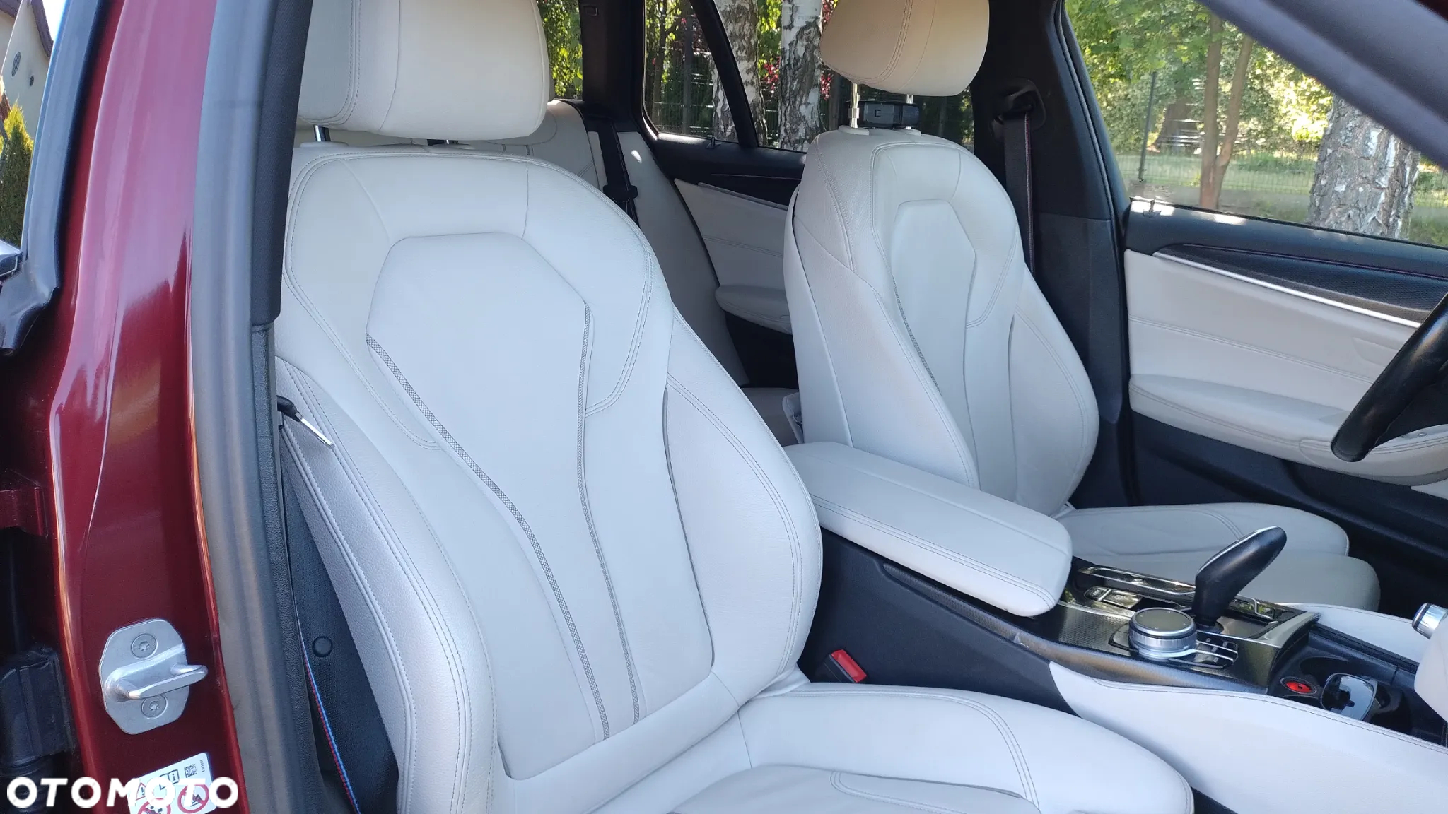 BMW Seria 5 530d xDrive Touring M Sport Edition - 21