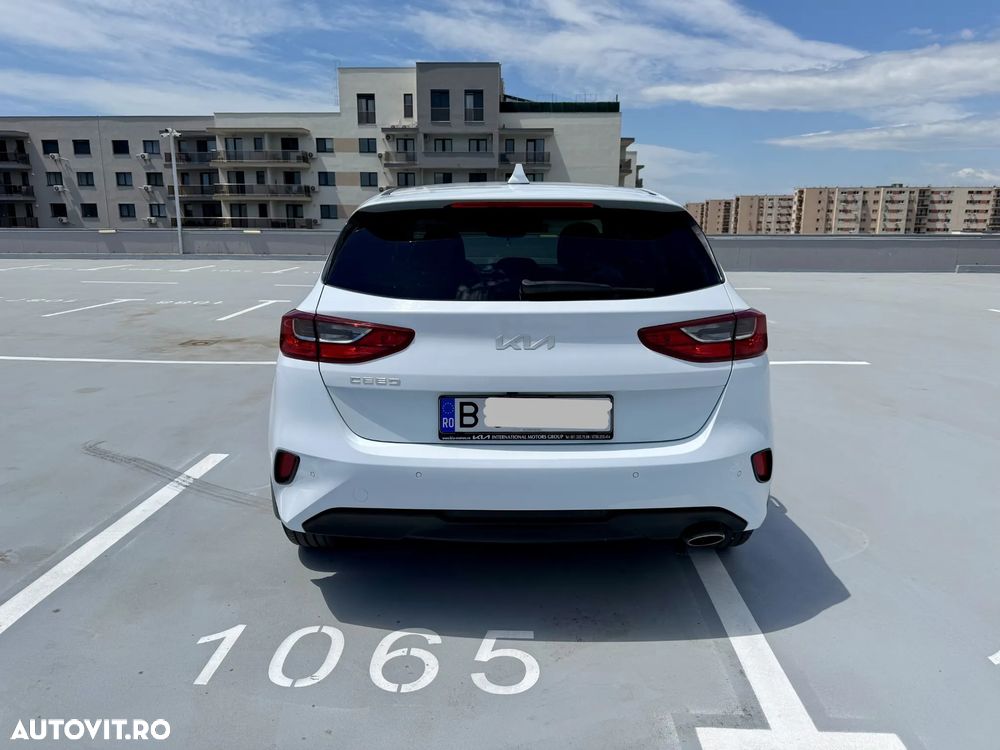 Kia Ceed 1.5 T-GDI 7DCT MHEV GT Line - 6