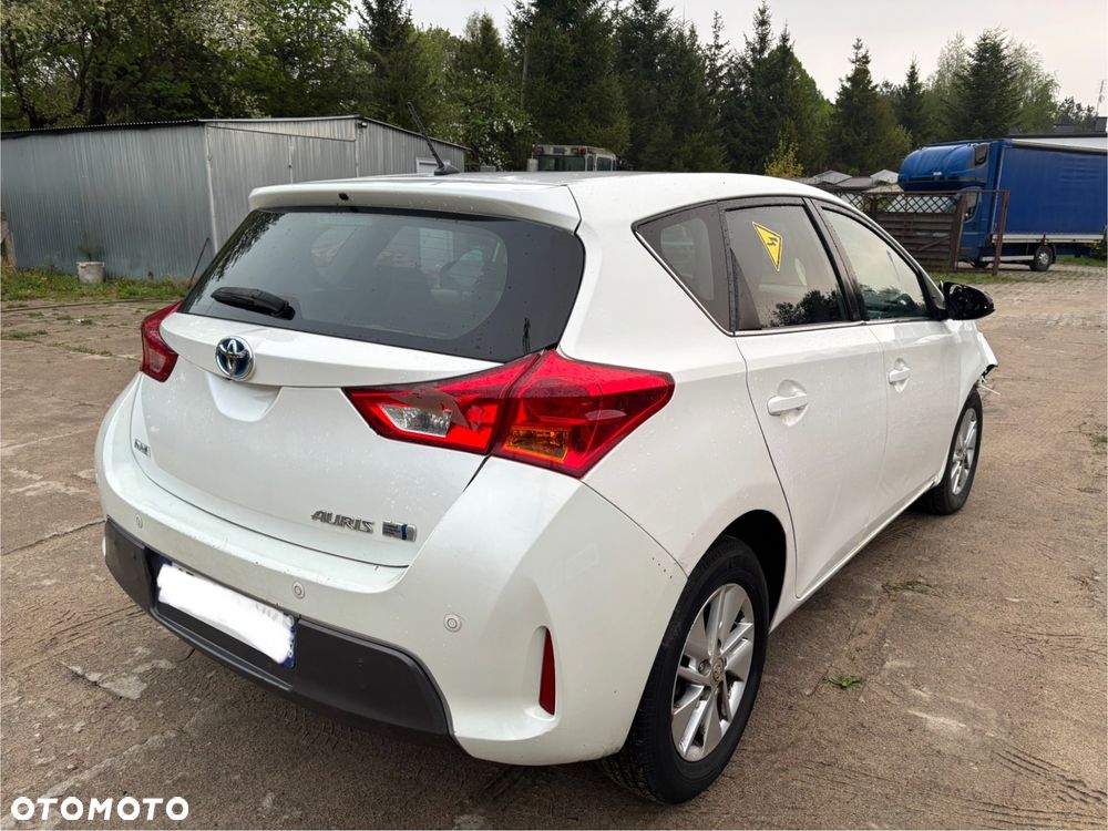 Toyota Auris Hybrid 135 Prestige - 4