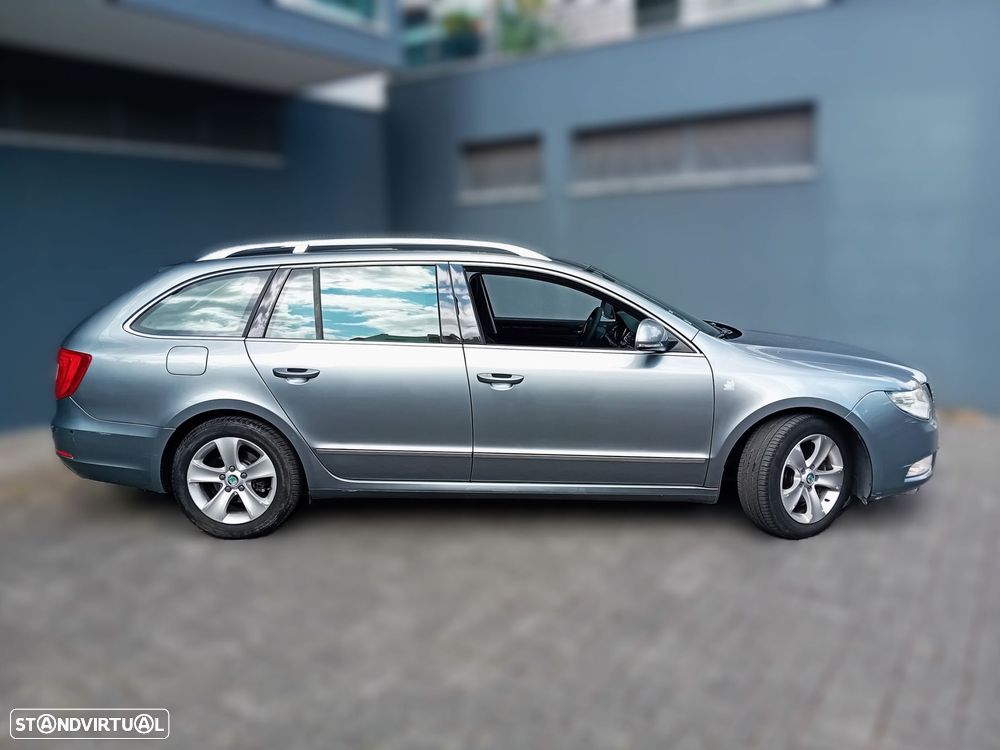 Skoda Superb Break 1.6 TDI Elegance Greenline - 9